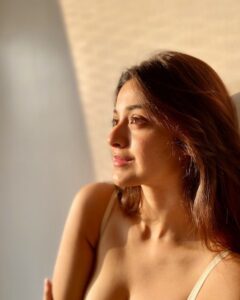 Darshana Banik Instagram - Ignore people who threaten your joy. Literally, ignore them. Say nothing. Do not invite any part of them in your space. That will be your happy sunny space. #HappySunday #Sunday #sundayvibes #sunkissed