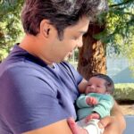 Darshana Banik Instagram – Meet my 24days old nephew Vihaan Banik. 
I call him Phuchka 😀
#HappyChildrensDay 
@lifewithshri San Francisco, California