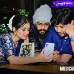 Darshana Banik Instagram - One of the glimpses from last evening’s musical event of #OlpoHoleoSotti 💙 With @soumojeet_adak @i_sauravdas Five Mad Men