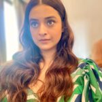 Darshana Banik Instagram - Tuesday face …..😀 #tuesday #weekdays #selfie