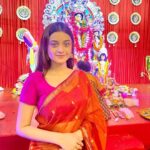 Darshana Banik Instagram - 🌼 শুভ মহাষ্টমী 🌼 Parar Pujoye Anjali ✅ #durgapuja #festival #ashtami Salt Lake Sector 1, Kolkata