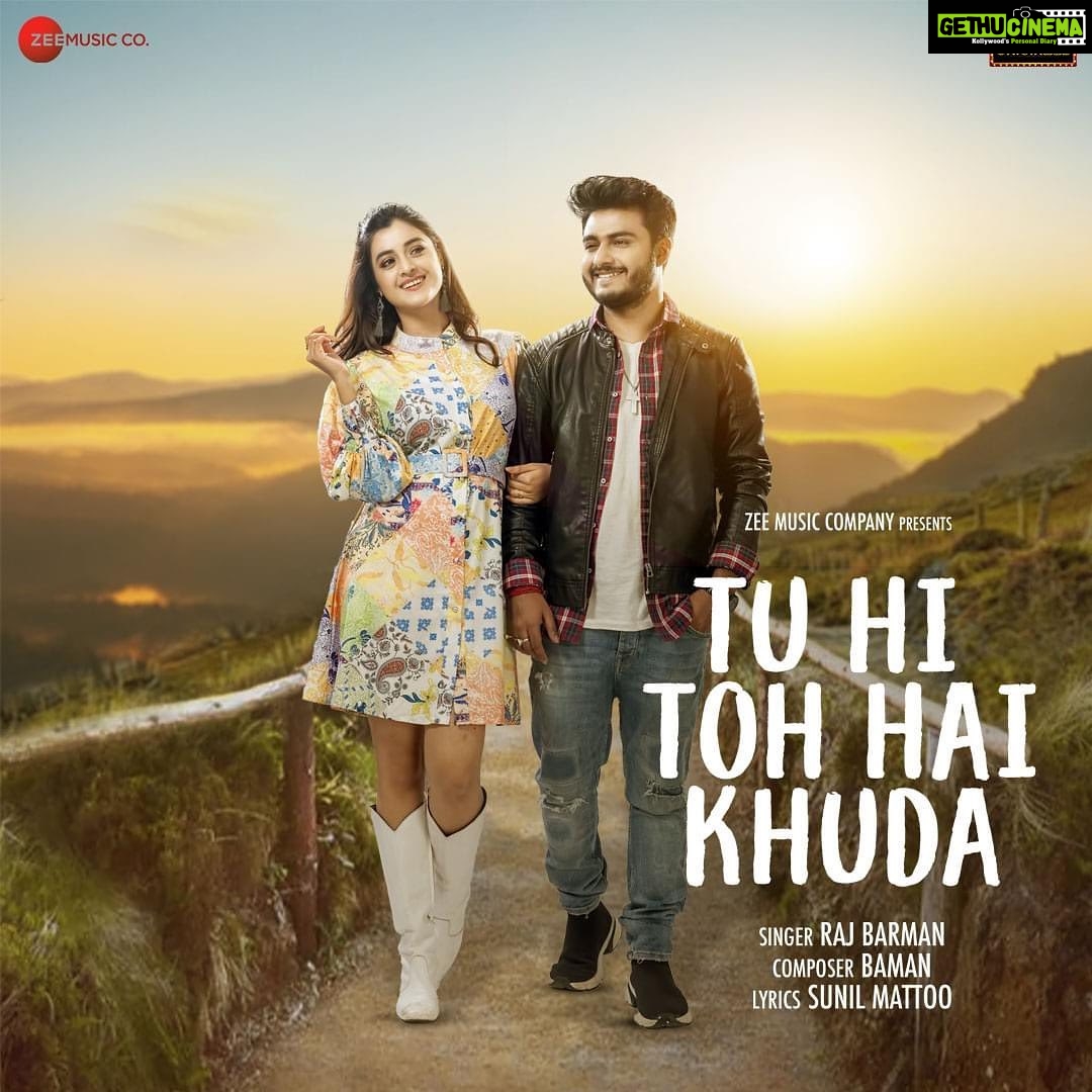 Darshana Banik Instagram - Song out now ❣️ Link in the bio 😀 @zeemusiccompany @iamrajbarman @babbachi @nehalyaadav