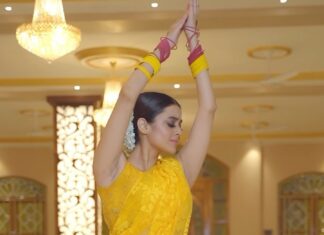 Darshana Banik Instagram - কবিগুরুর স্মরণে আমাদের শ্রদ্ধার্ঘ 🙏 #22eSrabon Thank you @prabhu_ki_niddhi_kathak Videographer- @acinema95 @sayantan_dutta_photography #reels #reelsinstagram #reelitfeelit #bengali #rabindranathtagore #deathanniversary #tradition #dance #india