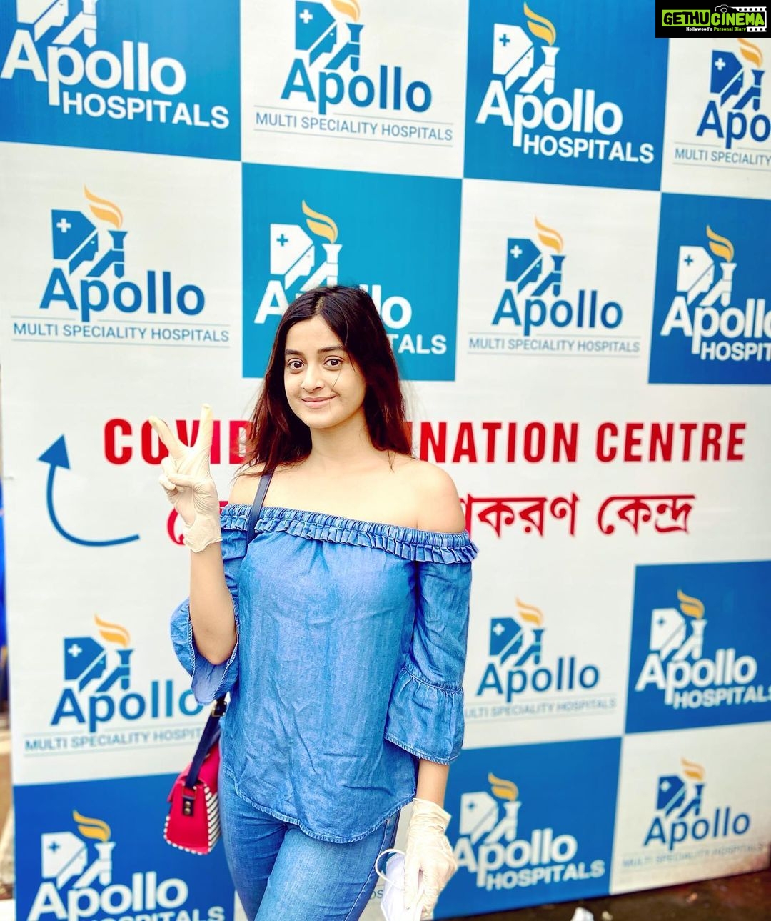 Darshana Banik Instagram - Vaccinated .Got the first dose . ✌️ #vaccinationdone✔️ #covidvacccine #covishield