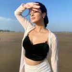 Darshana Banik Instagram – SUN Day 🌞🌞