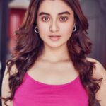 Darshana Banik Instagram - Tuesday isn’t so bad, it’s a sign that I survived Monday.💖😇🤗😉 @debasishbiswas_photography @sonam_makeupartist #tuesday #tuesdayvibes #instagood #staypositive #staystrong #instadaily