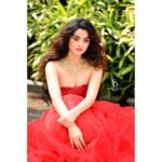 Darshana Banik Instagram - "Always remember that you are absolutely unique. Just like everyone else." @siladitya_dutta @kiara__sennnn @ig_baishakhi @gini_love21 @bipradip_chakraborty AltAir - Capella