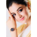 Darshana Banik Instagram - Celebrating the new year with @danielwellington! Buy any two products and get a 25% off. Combine it with my code DARSHANA to get plus 15% off! Hurry, offer valid till end of this week only! #DWforeveryone​#danielwellington
