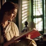 Darshana Banik Instagram - রহস্যময়ী এই নারীর আসল পরিচয় কি? #Byomkesh 6 Official Trailer link in bio. Series premieres 8th Jan, only on #hoichoi. #Byomkesh