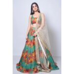 Darshana Banik Instagram - Festive Vibes💫✨🌟⚡️ #festive #festivevibes #festiveseason #vocalforlocal #wearindian #indianethnicwear #support #indiandesigners #indianartisans