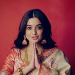 Darshana Banik Instagram - Aaj Debipokkher Suchona. Shobai k janai, Shubho Mahalaya 🙏 শুভ মহালয়া #Mahalaya #ShubhoMahalaya @ig_baishakhi @abinashbhowmick21 @tamashreeroy Pritam