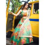 Darshana Banik Instagram - Hello World! .... from my city #Kolkata. Let me take you for a virtual ride this lockdown season. . . @sourav.dutta.kolkata @sahababusona @kiara__sennnn @kunal_makeup_artist