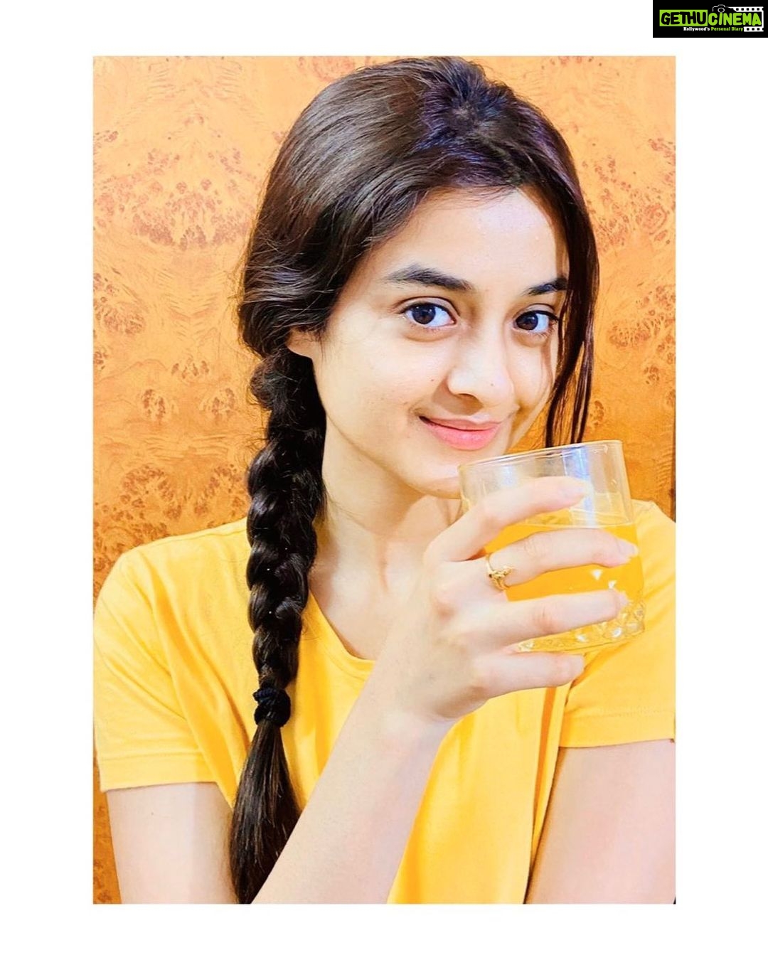 Darshana Banik Instagram - #GoodMorning ☀️ 🌞 Hope you all are taking your daily doze of micronutrients from natural sources.