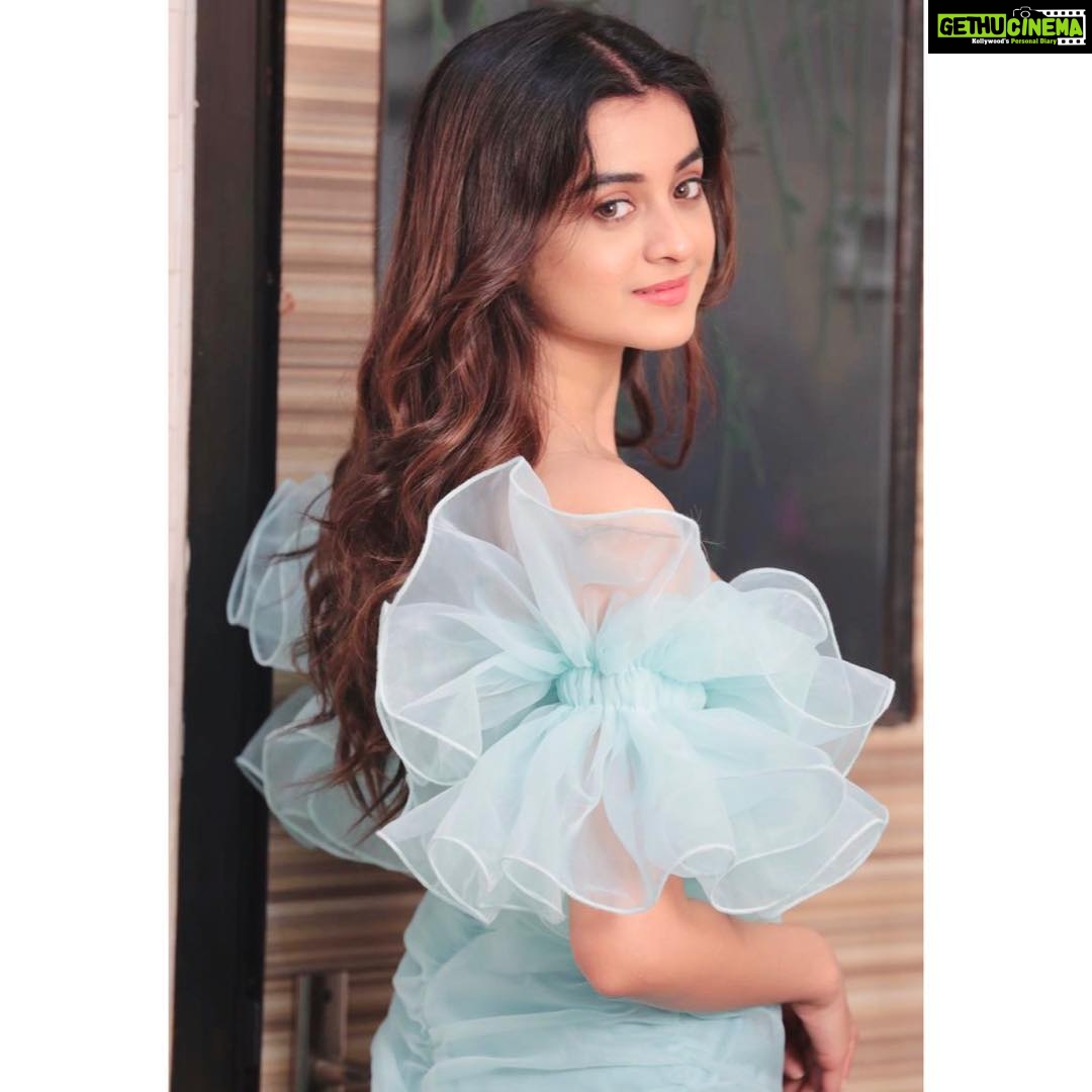 Darshana Banik Instagram - It was your glance... @kiara__qe @sonam_makeupartist