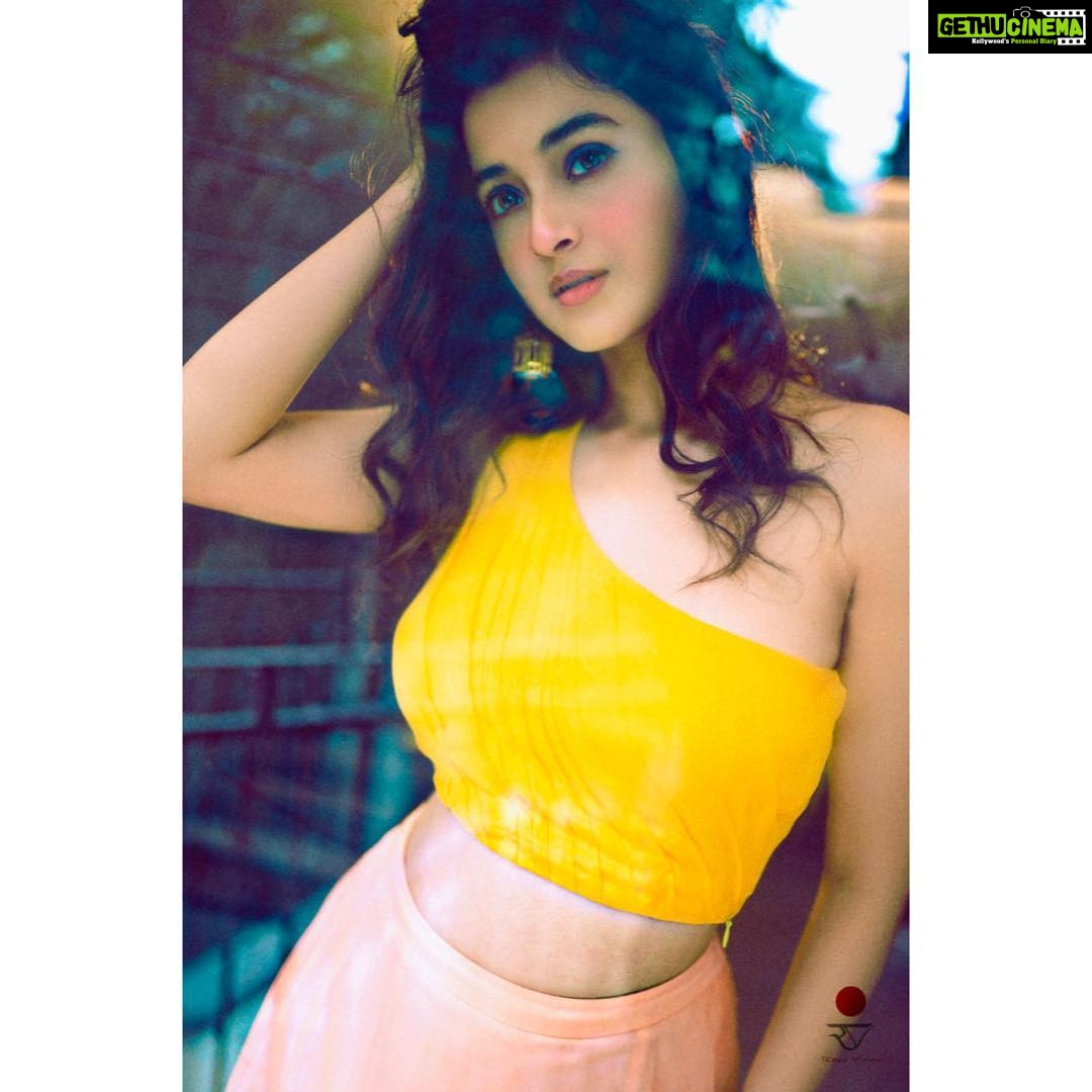 Darshana Banik Instagram - Judge me when you are perfect. @realvision_photography3 @stylemyway_byisha @sonam_makeupartist @tollyonline