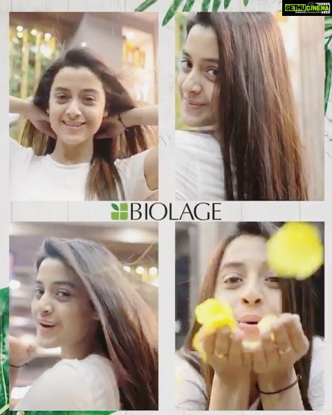 Darshana Banik Instagram - I got 99 problems but frizzy hair is not 1! And it’s all thanks to @Biolage for saving the day with their #SmoothProof Biospa! Never have to worry about bad hair days again #Biolage #BiolageSmoothProof #BioSpa #daretountiehair