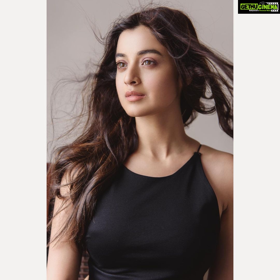 Darshana Banik Instagram - Follow your dreams, they know the way. @debasishbiswas_photography @sonam_makeupartist