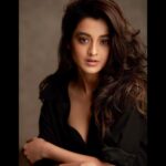 Darshana Banik Instagram - Do not downgrade your dream to fit your reality, upgrade your conviction to match your destiny. Mumbai, Maharashtra