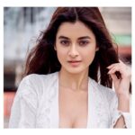 Darshana Banik Instagram - You are my strange addiction. Classified thoughts. . Click 📸 @debasishbiswas_photography Makeup & Hair @sonam_makeupartist Mumbai, Maharashtra