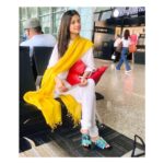 Darshana Banik Instagram - I heard, people who meet at airports are seventy-two percent more likely to fall for each other than people who meet anywhere else. Then I have high chances of finding someone at the airport as I am often there. ✈️#justkidding . . . . . . #airport #airportfashion #airportlook #summer #indianwear #firstlove #earlymorning #nomakeup Kolkata Airport International Terminal, India