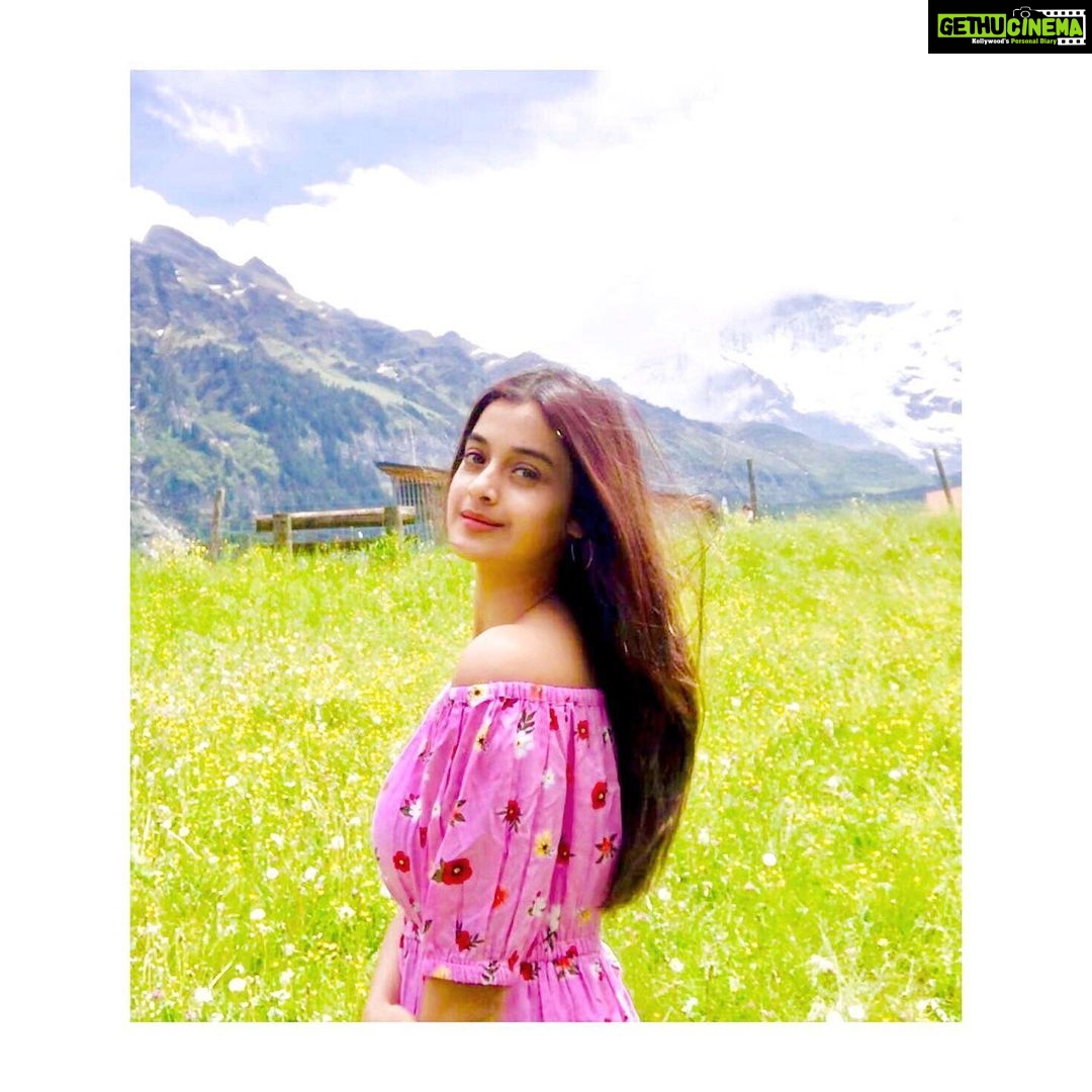 Darshana Banik Instagram - Living a Swiss dream 🇨🇭 . . #peace #solace #rejuvenation #Swiss #Alps #village #living #switzerland Switzerland, Wengen