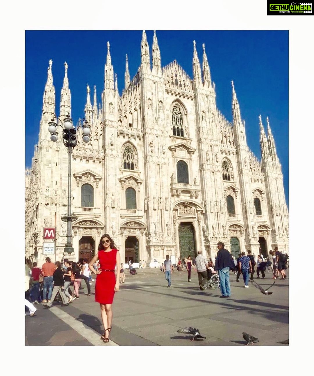 Darshana Banik Instagram - #MilanDuomo 🇮🇹❤️ Milan, Italy