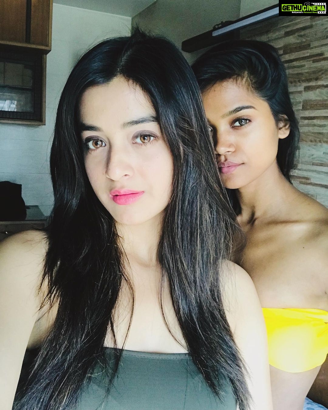 Darshana Banik Instagram - @puja_kulay and @darshanabanik Mumbai, Maharastra