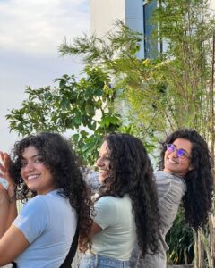 Darshana Rajendran Instagram - Big hair, don’t care :) 

@benanna_love @par_vathy 
📷: @bheegaran