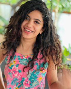 Deepa Thomas Instagram - Be a fruit Loop in a world of cheerio’s 🤍