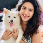 Deepa Thomas Instagram – Hey GOD!!!🤍🕊

#yourstrulyavarachan 

📸: @_deepak_thomas 💫