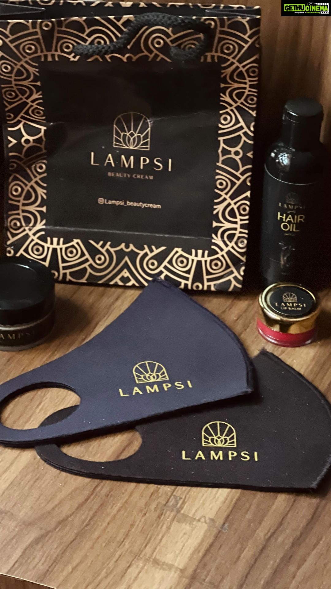 Deepa Thomas Instagram - Lampsi face cream makes my skin supple and fresh . It gives a radiating glow to the face . It perfectly blends with my skin. Shop this face cream with @lampsi_official This is worth it :) Try it out 🤗