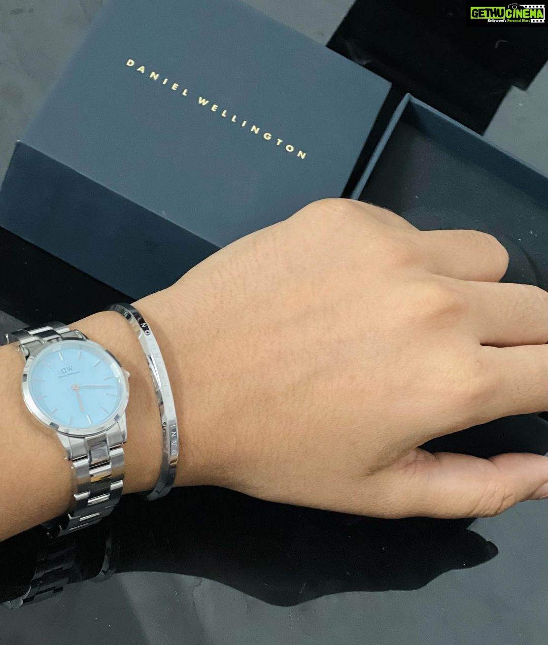 Deepa Thomas Instagram - This is the season of pastels. Check out @danielwellington 's latest Pastel Dials. Shop your favourite timepiece from the Iconic Collection & get a Classic Bracelet absolutely free. Don't forget to use my code "DEEPADW" to get a 15% off on your purchase from the website. #ad #danielwellington #dwindia