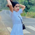 Deepa Thomas Instagram - A year changes you a lot :) 🤍 This casual white dress by @we_shoppie :) ✨ 📸: @deepthithomas94 🤍