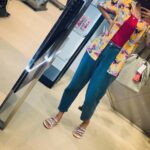 Deepa Thomas Instagram – The mirror talks ! 🦋

#stylingbydt