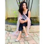 Deepa Thomas Instagram - " Everyday is a blessing “ Juttis / shoe : @juttix_fa Dress: @_lapis_boutique_ Earrings & bangle : @elegant_drapes_sneha ❤️