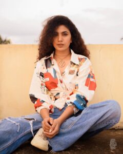 Deepa Thomas Instagram - 10 in a row ✨

Beautifully captured by : @plan.b.actions 
 Makeup: @rizwan_themakeupboy