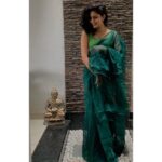 Deepa Thomas Instagram - 𝚂𝚛𝚎𝚎 𝙱𝚞𝚍𝚍𝚑𝚊, 𝚕𝚎𝚝 𝚖𝚎 𝚒𝚗 𝚢𝚘𝚞𝚛 𝚙𝚕𝚊𝚌𝚎 𝚏𝚘𝚛 𝚜𝚘𝚖𝚎𝚝𝚒𝚖𝚎 ✨ #peace 📸 : @arathivaiga 💕 𝚂𝚊𝚛𝚎𝚎 𝚌𝚘𝚞𝚛𝚝𝚎𝚜𝚢: @w0vera_boutique 𝚂𝚝𝚢𝚕𝚒𝚗𝚐 : @chaaru__s 😘