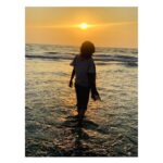 Deepa Thomas Instagram – T𝚘 𝚝𝚑𝚎 𝚋𝚎𝚊𝚌𝚑 𝚊𝚗𝚍 𝚜𝚞𝚗𝚜𝚎𝚝 … P.S. I 𝚕𝚘𝚟𝚎 𝚢𝚘𝚞 ❤️ Kozhikode Beach