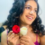 Deepa Thomas Instagram - What about some drama with roses?! 🤷🏻‍♀️ 🥀 Photo taken by @ronywhitefeather