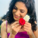 Deepa Thomas Instagram – What about some drama with roses?! 🤷🏻‍♀️ 🥀
Photo taken by @ronywhitefeather