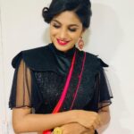 Deepa Thomas Instagram - “Black never fears” 🖤 #shootmode Karikkinath silks Casting by @siraj.ali.5249 Costume styling @nayans_fd Hair styling @anjujagannivasan Makeup by @sudhakar4628 7th Eye Studio