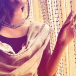 Deepa Thomas Instagram - ❤️✨ #ammalove #metalnecklace Photograph: @_chelsiya__ 💕🥰