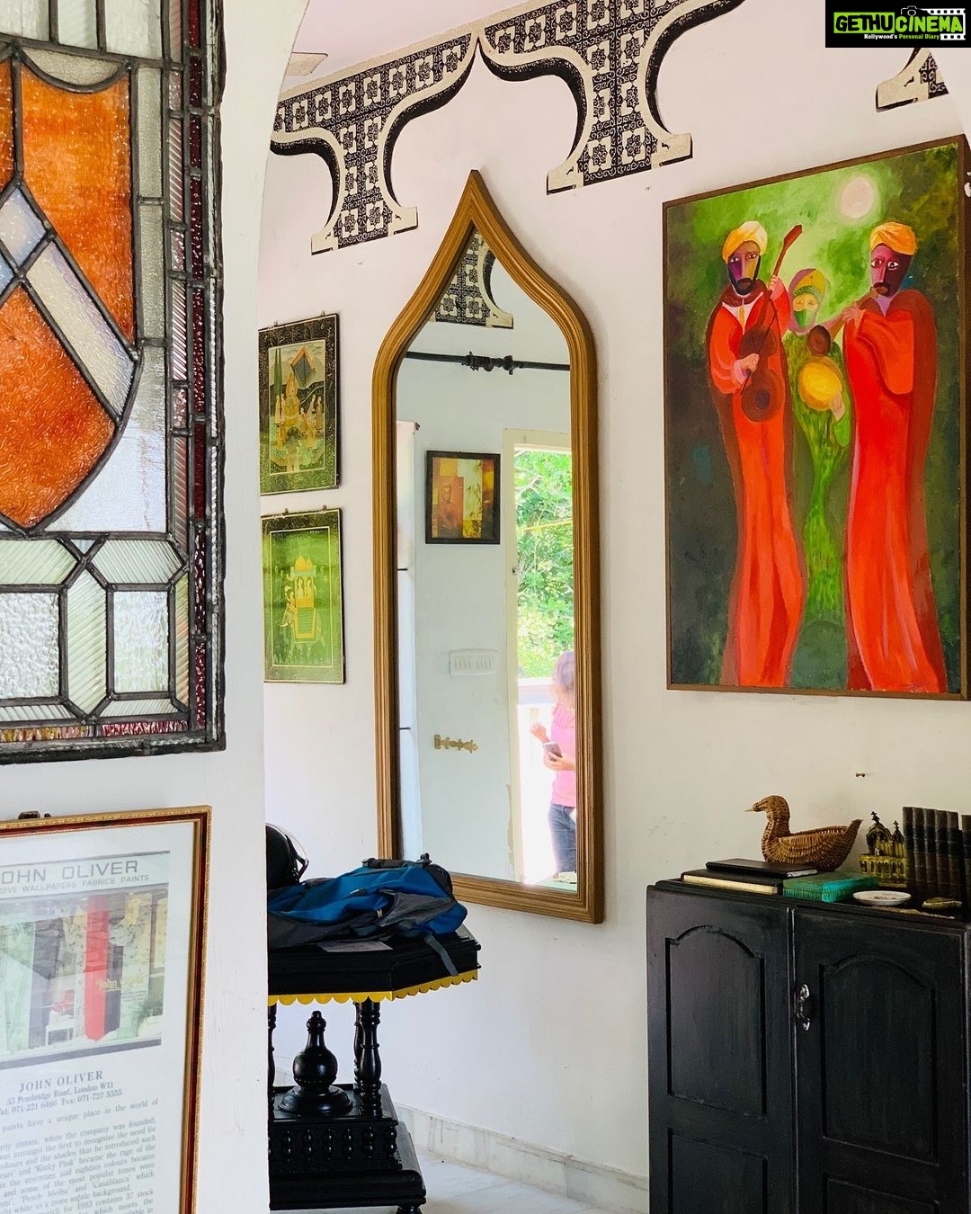 Deepa Thomas Instagram - A home of love and art 🖼 💕 Vallarpadam