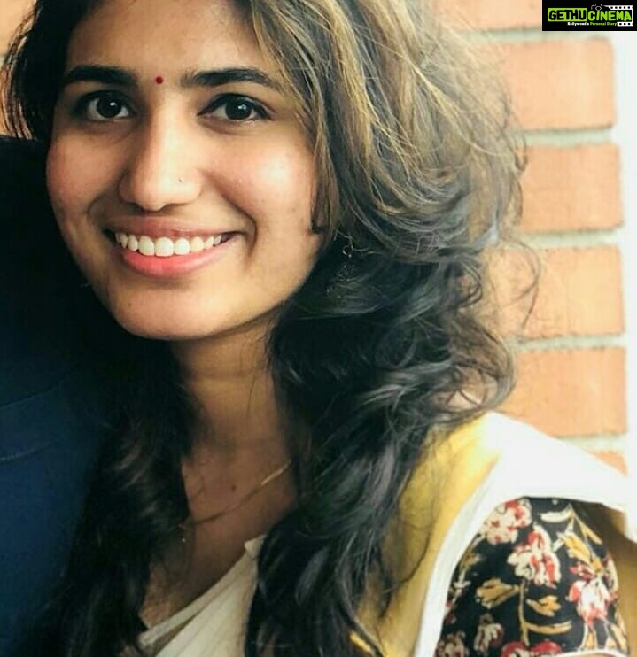 Deepa Thomas Instagram - To the most beautiful girl out there ! 💗💗💗 My one and only sistaah.. Wishing you a very happy birthday kunje ! Love you a lot.😘 Muah..😘❤ I'm very much Blessed to have you in my life 🙏 @l_i_v_e._l_o_v_e.l_a_u_g_h