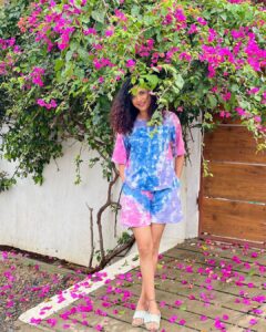 Deepa Thomas Instagram - de bougainvillée 💜