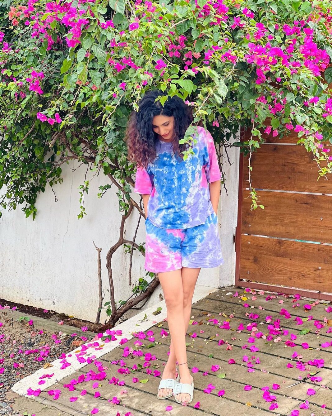 Deepa Thomas Instagram - de bougainvillée 💜