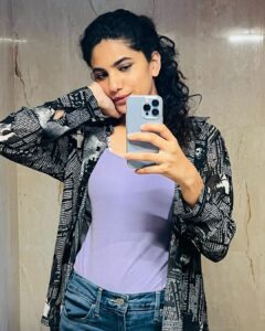 Deepa Thomas Instagram - 💜