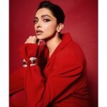 Deepika Padukone Instagram – 💋

#WOTY
@gq 
@gqindia 
@cartier