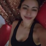 Devshi Khandur Instagram - Might delete that later 🤣🤣 #reels #funny #devshikhanduri #fit #actor #selflove #playful #lightmood