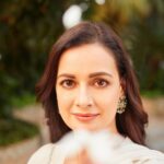 Dia Mirza Instagram - Good vibes 🕊️☀️ Outfit- @goodearthindia Earrings-@curiocottagejewelry Mojris @fizzygoblet Styled by @theiatekchandaney Assisted by @jia.chauhan Hair by @karanrai001 Make up @kiran_chhetri92 Team @diva_rose21 Photos @prateekswadesh Managed by @shruti8711 @exceedentertainment #VocalForLocal #MadeInIndia #SustainableFashion #SDGs Delhi, India